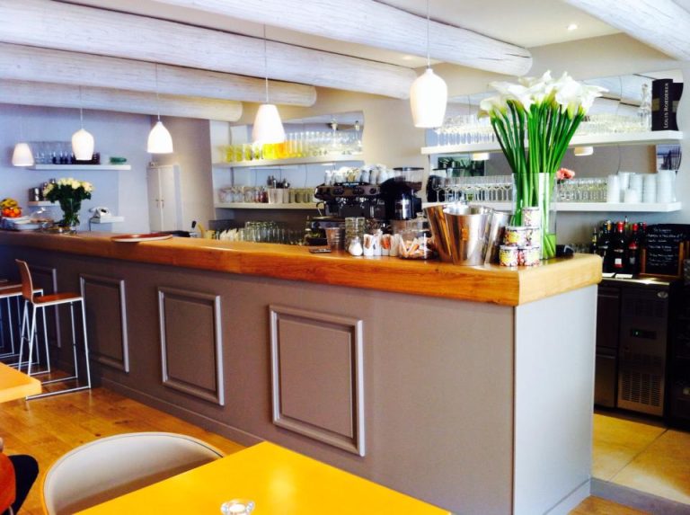 menuiserie bar moderne