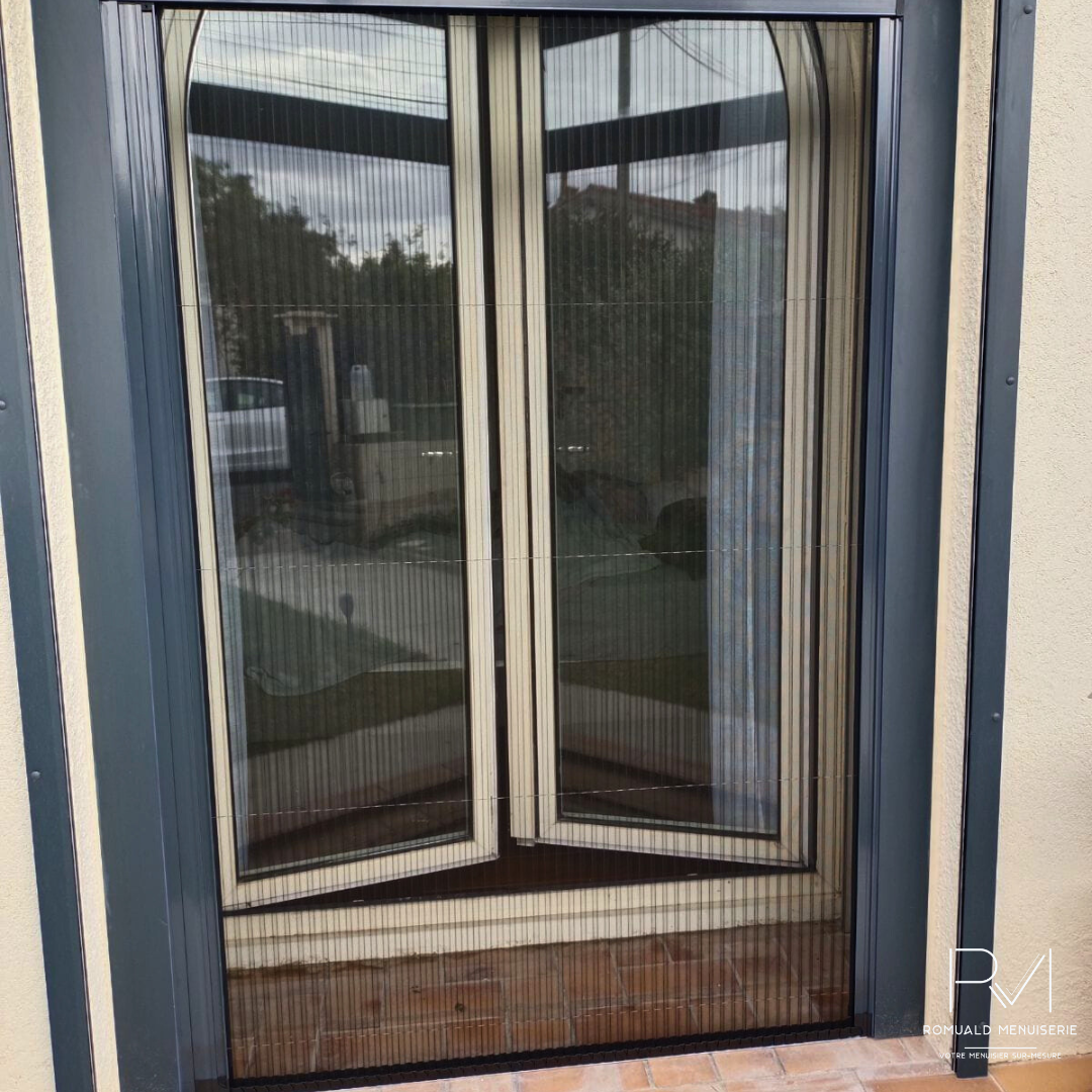 Moustiquaires aluminium Montpellier : protection insectes RAL 7016 - 2