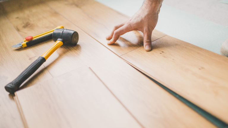 pose de parquet flottant